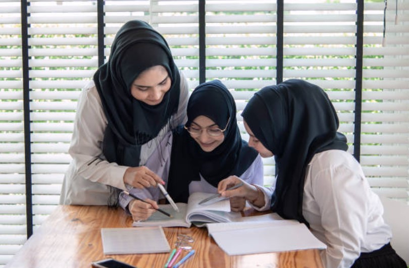 Tips Menyusun Catatan Wali Kelas yang Memotivasi