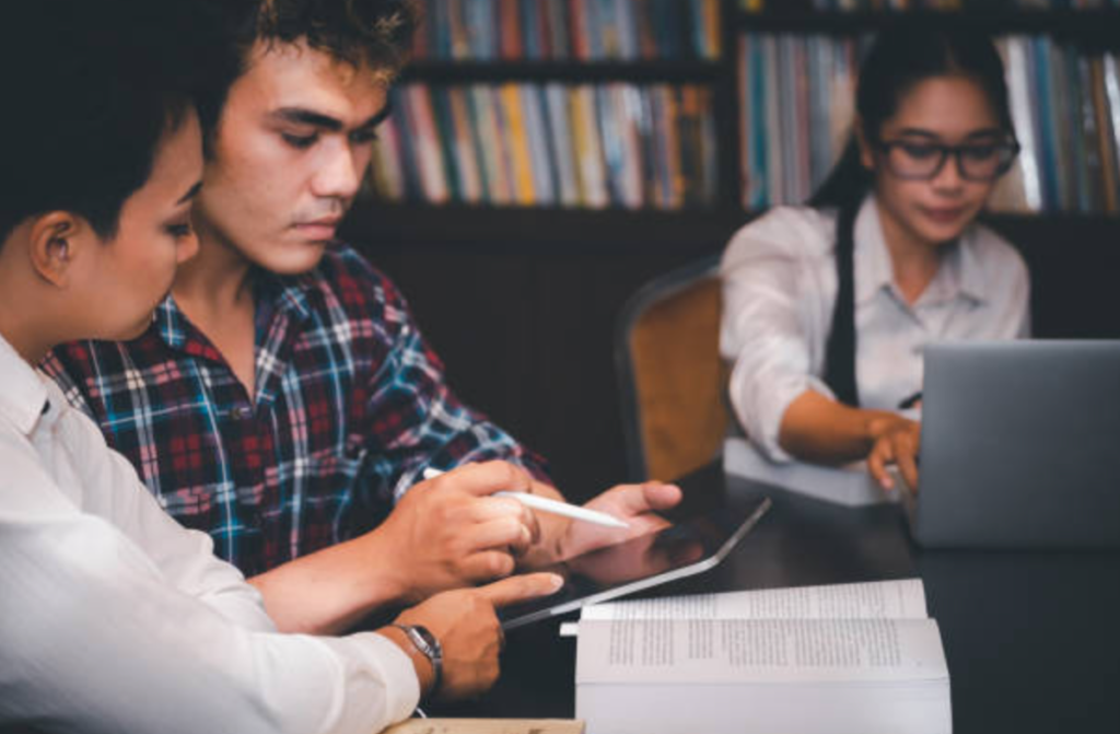 Implikasi Praktis Hasil Penelitian Skripsi Ilmu Komunikasi