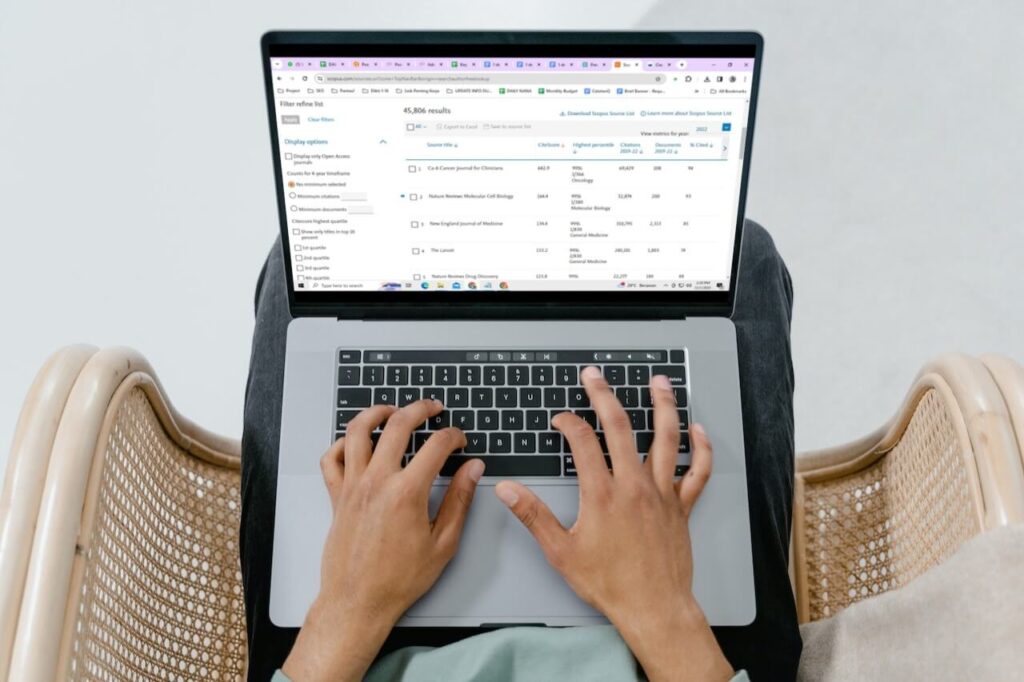 Daftar Contoh Jurnal Terindeks Scopus