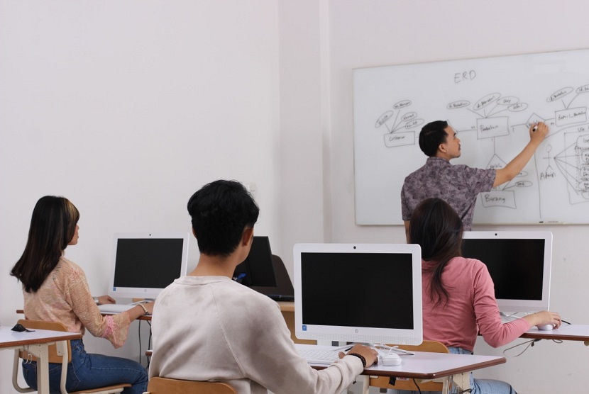 Peningkatan Karier Akademik